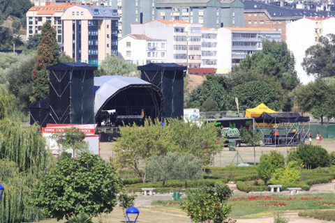 stage far stage far
